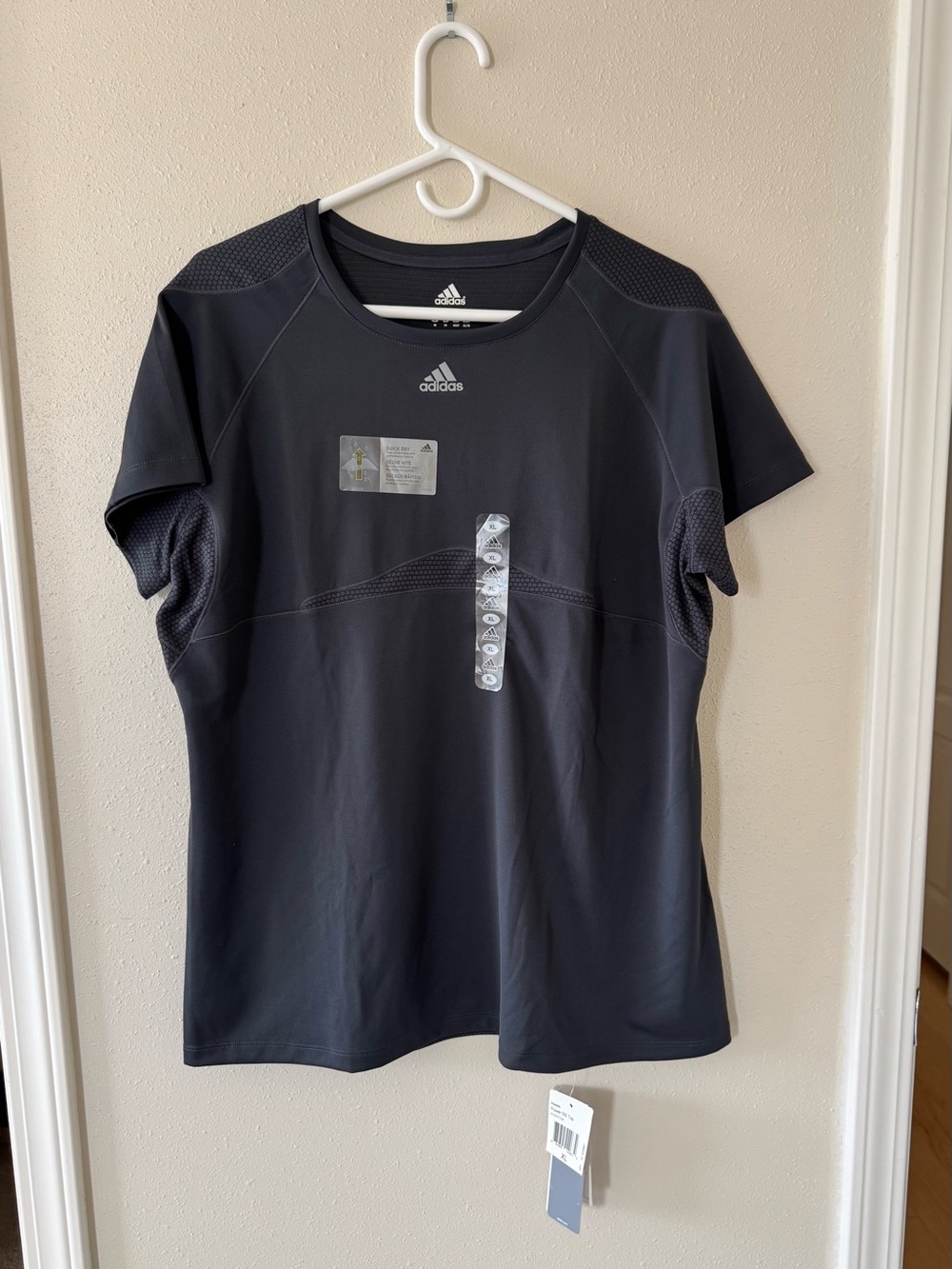 New adidas Women's Sz XL Black Phantom Performance Short Sleeve Training Top